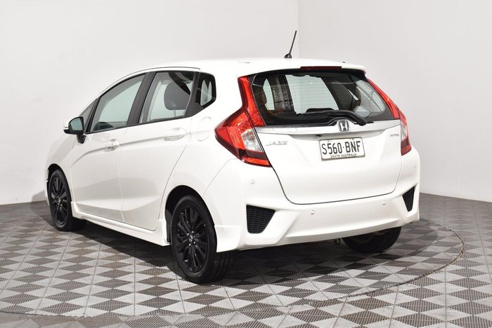 2016 Honda Jazz VTi-L