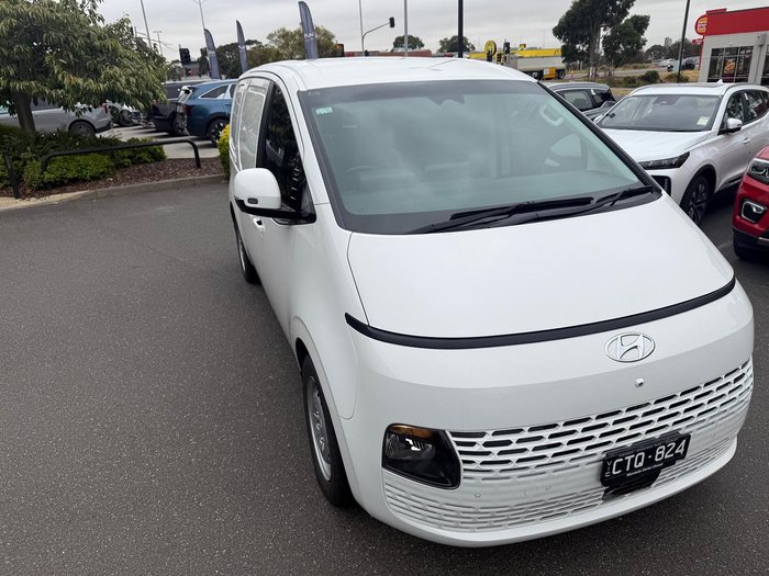 2023 Hyundai STARIA LOAD