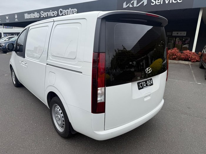 2023 Hyundai STARIA LOAD