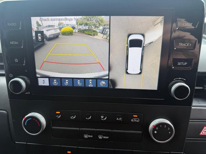 2023 Hyundai STARIA LOAD