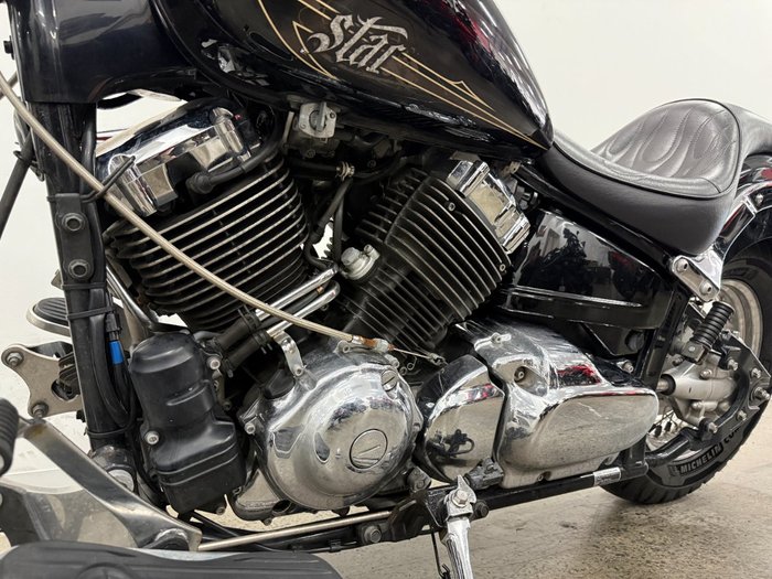 2013 Yamaha XVS650 V-STAR CUSTOM Black