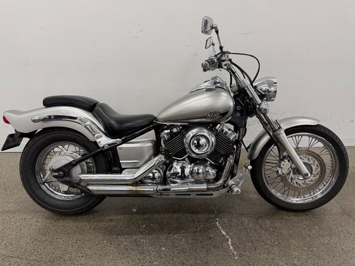 2013 Yamaha XVS650 V-STAR CUSTOM Black