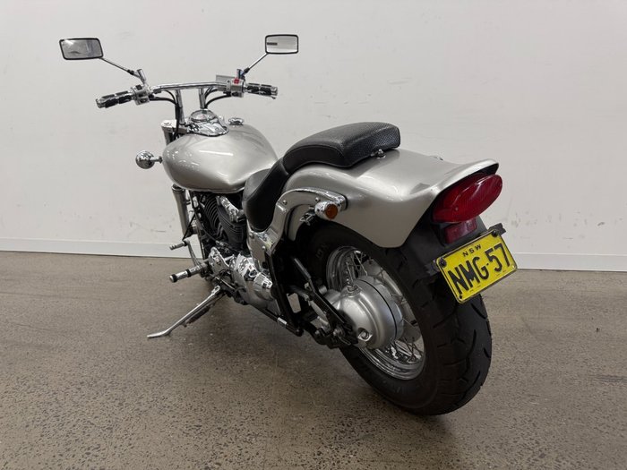 2013 Yamaha XVS650 V-STAR CUSTOM Black