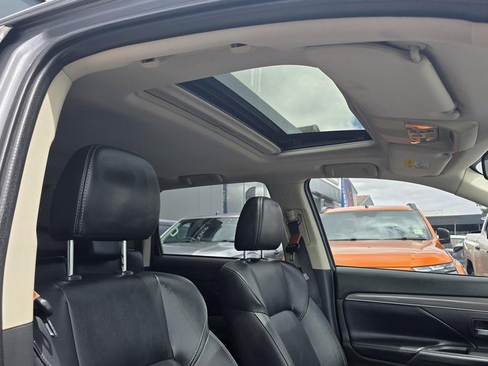 2019 Mitsubishi Outlander Exceed