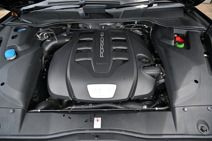 2017 Porsche Cayenne Diesel Platinum Edition