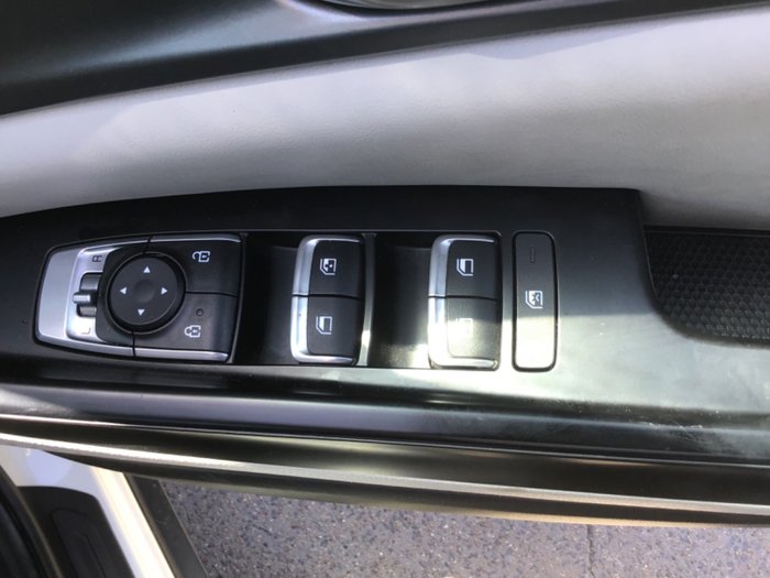 2023 Kia Carnival S