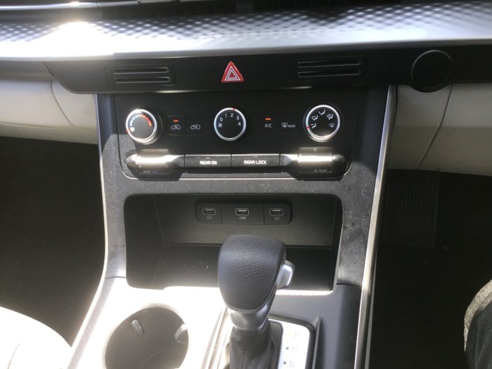 2023 Kia Carnival S