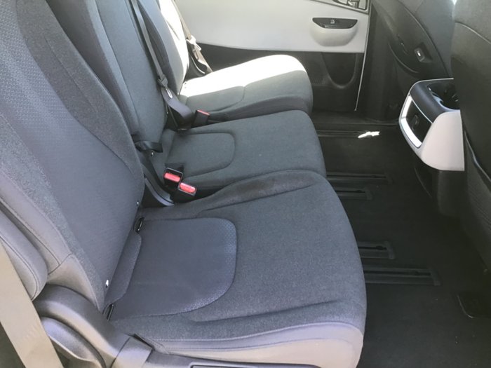 2023 Kia Carnival S