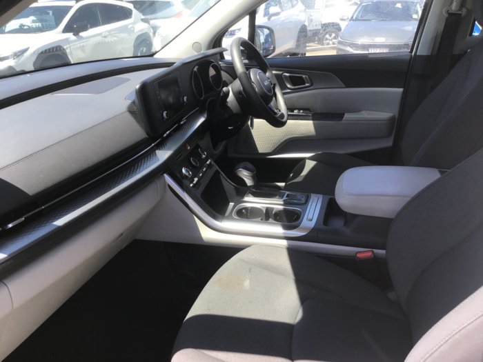 2023 Kia Carnival S