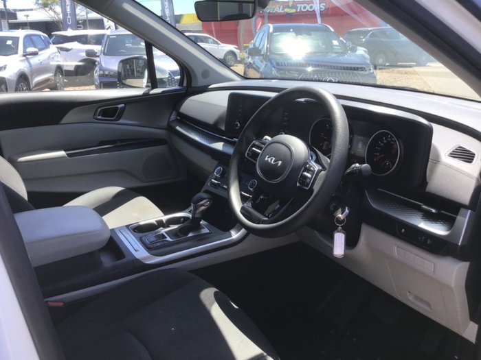 2023 Kia Carnival S