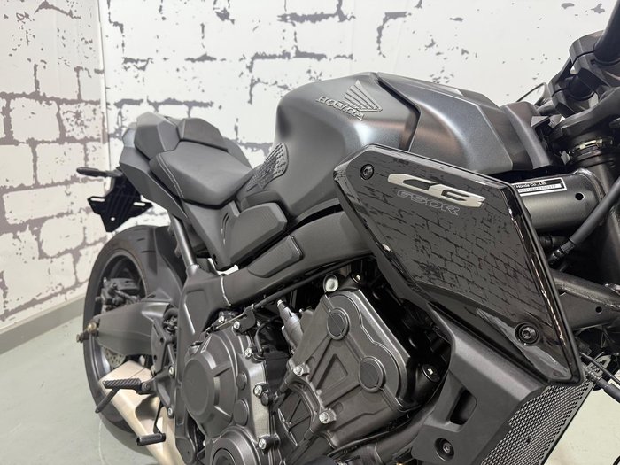 2023 Honda CB650R CB Black