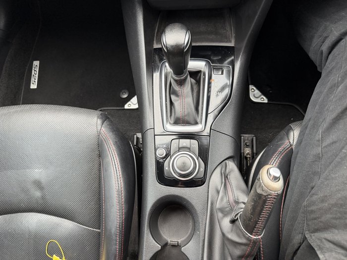 2014 Mazda 3 SP25 GT
