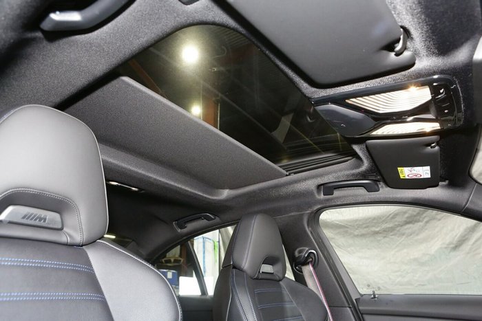 2025 BMW 3 Series 330i M Sport