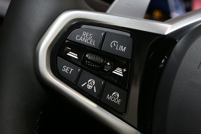 2025 BMW 3 Series 330i M Sport