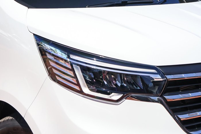 2026 Renault Trafic Premium