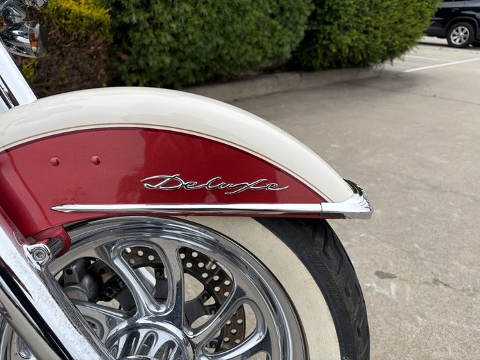 2011 HARLEY-DAVIDSON FLSTN SOFTAIL DELUXE RED/WHITE