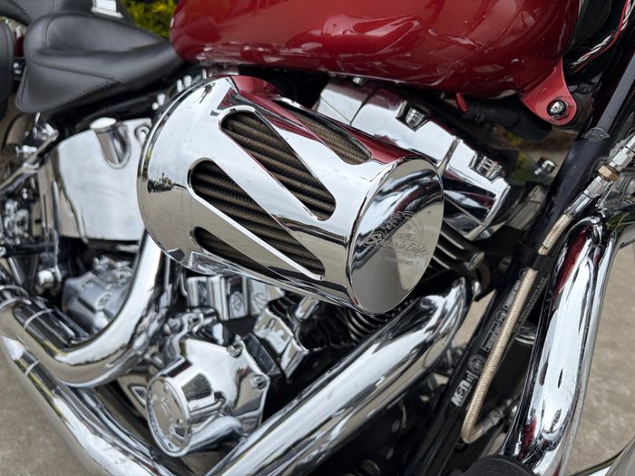 2011 HARLEY-DAVIDSON FLSTN SOFTAIL DELUXE RED/WHITE