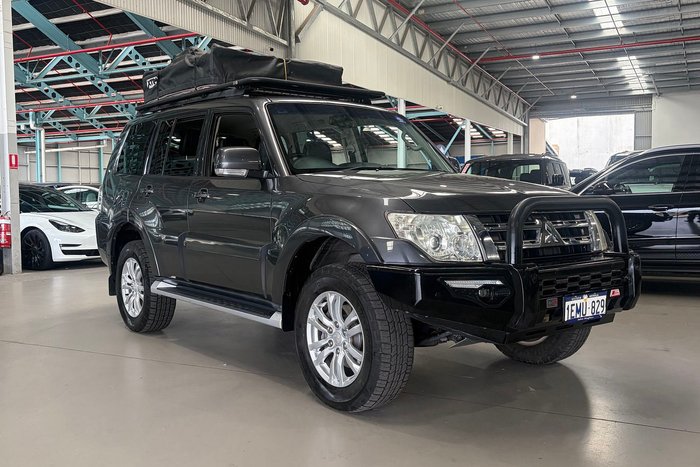 2014 Mitsubishi Pajero