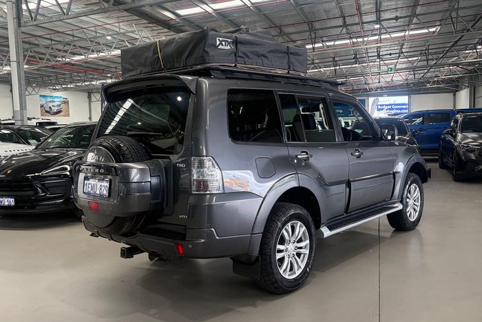 2014 Mitsubishi Pajero VR-X