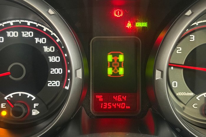 2014 Mitsubishi Pajero VR-X