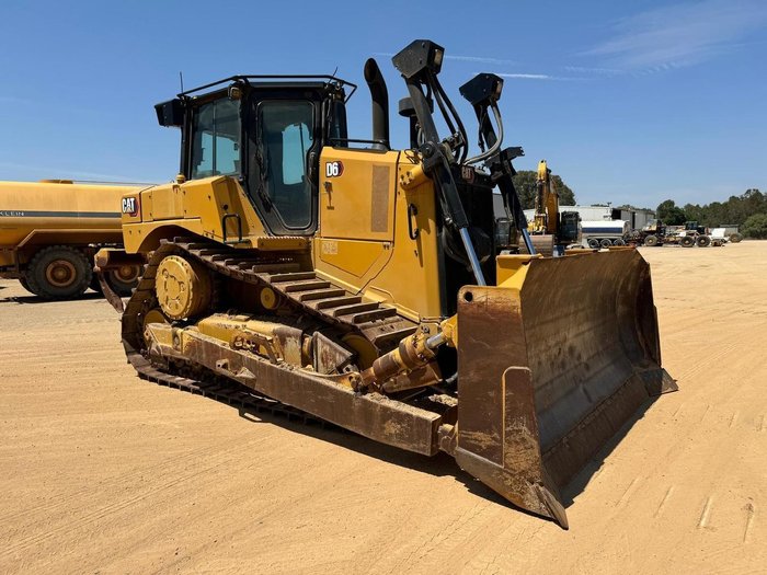 2020 Caterpillar D6