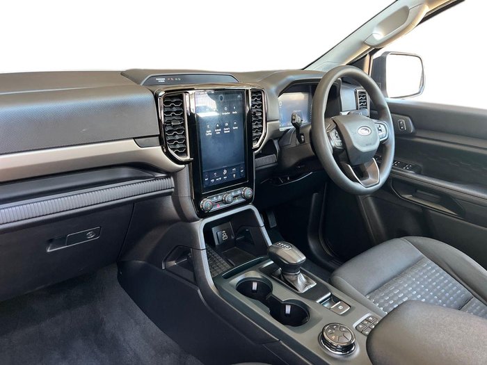 2023 Ford Everest Ambiente