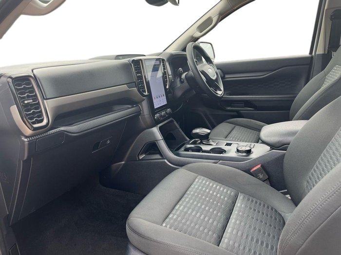 2023 Ford Everest Ambiente