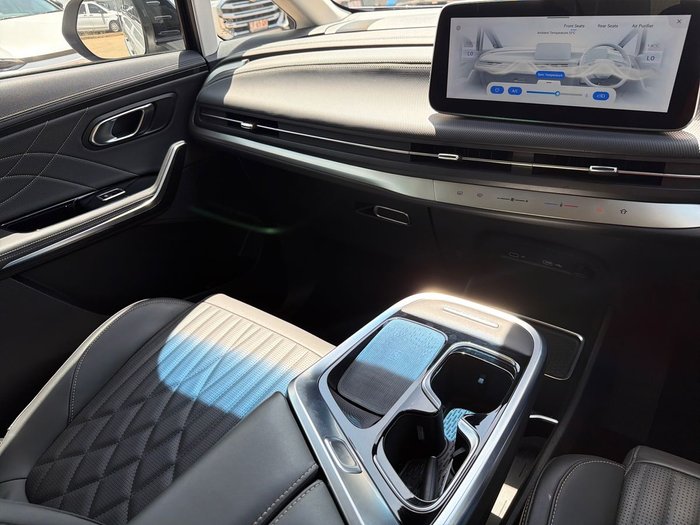 2023 LDV MIFA Executive