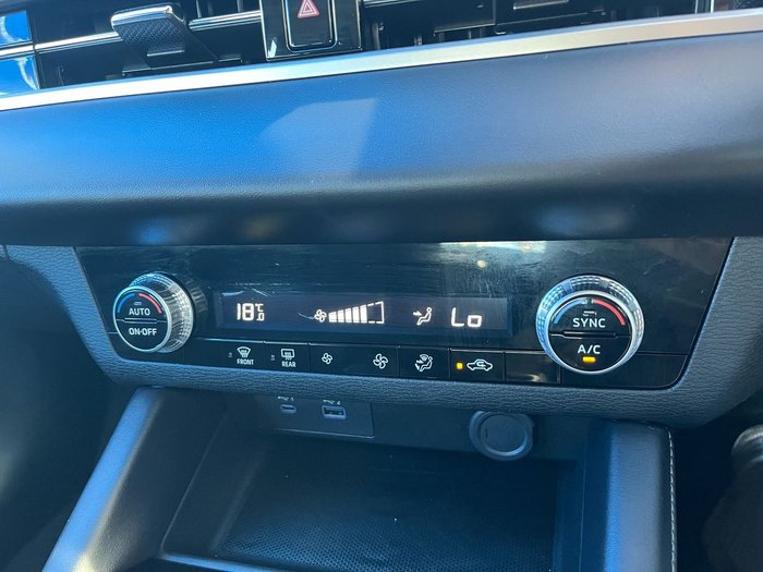 2023 Mitsubishi Outlander ES