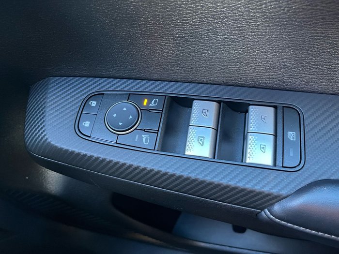 2023 Mitsubishi Outlander ES