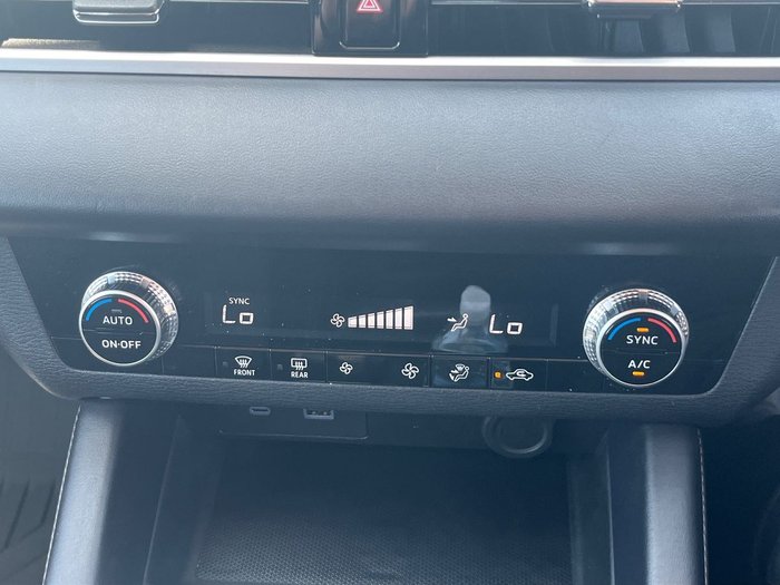 2023 Mitsubishi Outlander ES