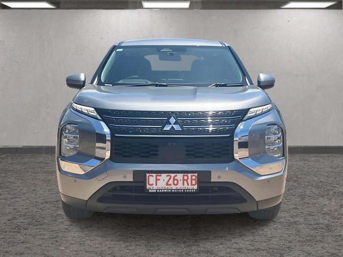 2023 Mitsubishi Outlander ES