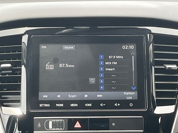 2024 Mitsubishi Pajero Sport GLX