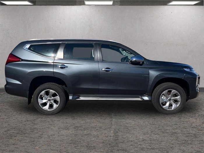 2024 Mitsubishi Pajero Sport GLX