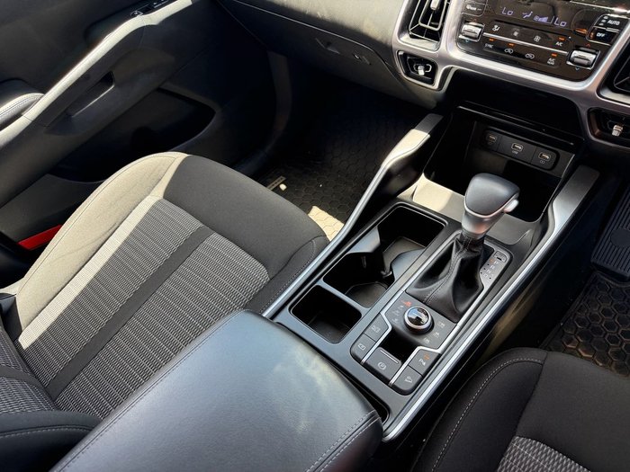 2022 Kia Sorento Sport