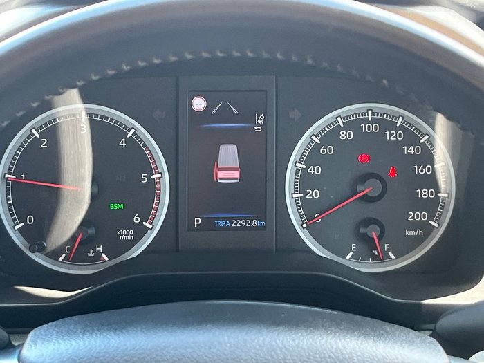 2021 Toyota HiAce Commuter