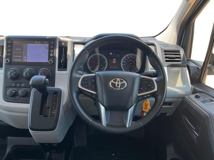 2021 Toyota HiAce Commuter