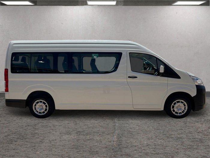 2021 Toyota HiAce Commuter