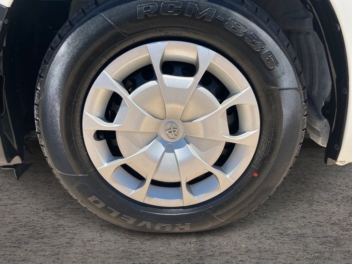 2021 Toyota HiAce Commuter