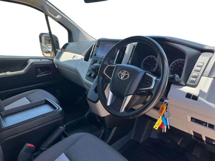 2021 Toyota HiAce Commuter