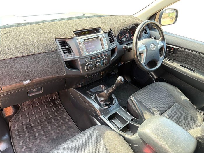2014 Toyota HiLux SR