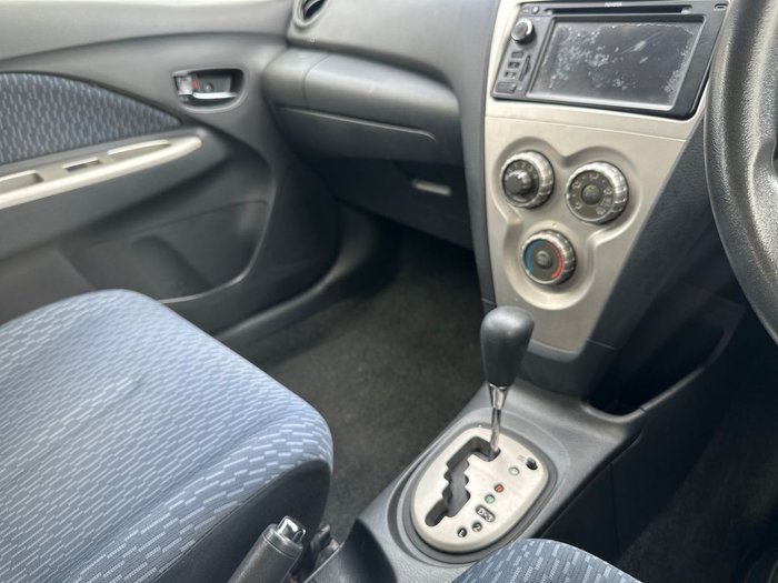 2014 Toyota Yaris YRS