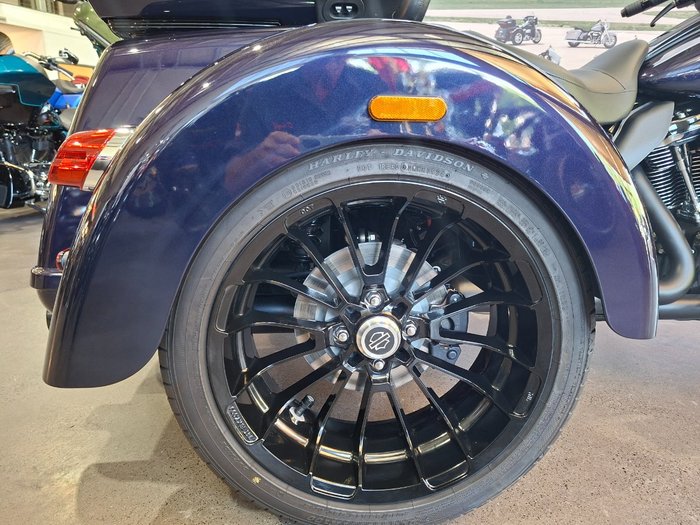 2025 HARLEY-DAVIDSON FLHTCUTG TRI GLIDE U/CLC 114