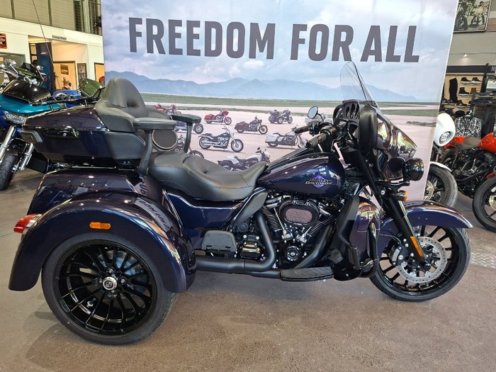 2025 HARLEY-DAVIDSON FLHTCUTG TRI GLIDE U/CLC 114