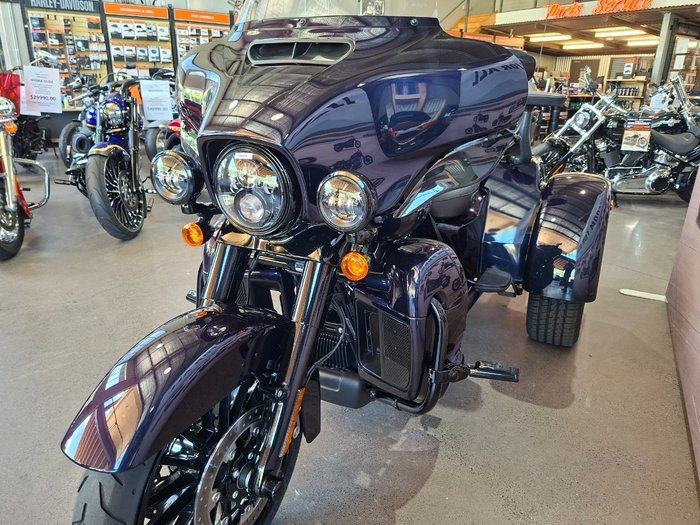 2025 HARLEY-DAVIDSON FLHTCUTG TRI GLIDE U/CLC 114