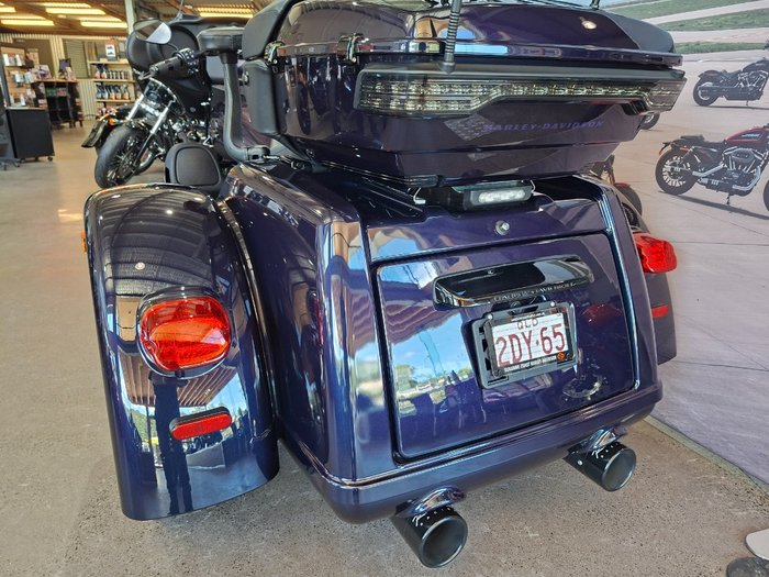 2025 HARLEY-DAVIDSON FLHTCUTG TRI GLIDE U/CLC 114