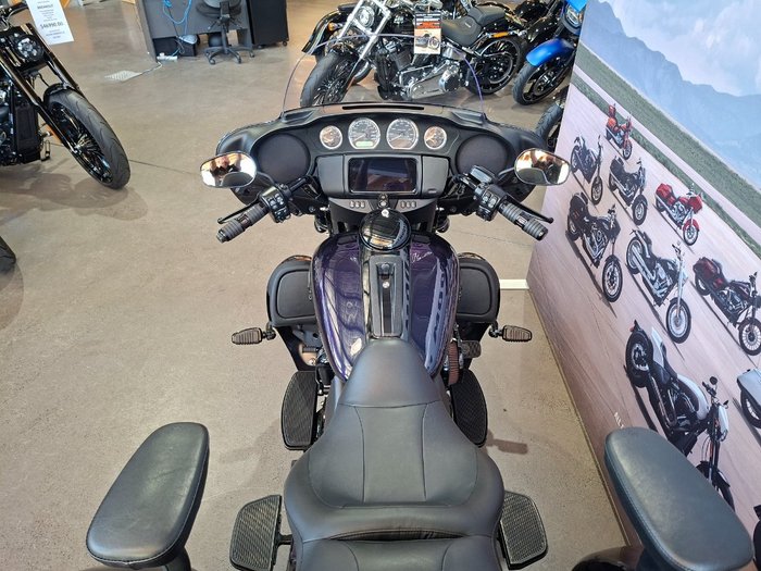 2025 HARLEY-DAVIDSON FLHTCUTG TRI GLIDE U/CLC 114