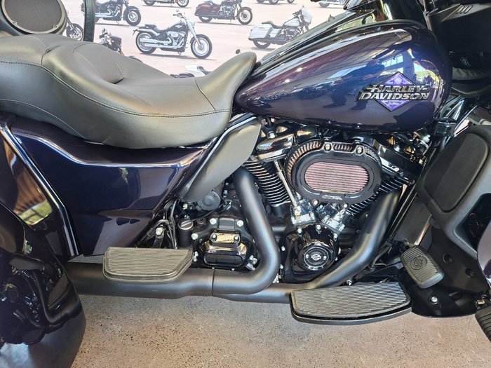 2025 HARLEY-DAVIDSON FLHTCUTG TRI GLIDE U/CLC 114