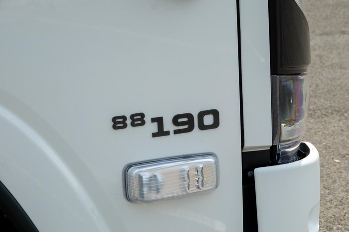 2025 Isuzu N Series NQR 88/80-190 AM D34