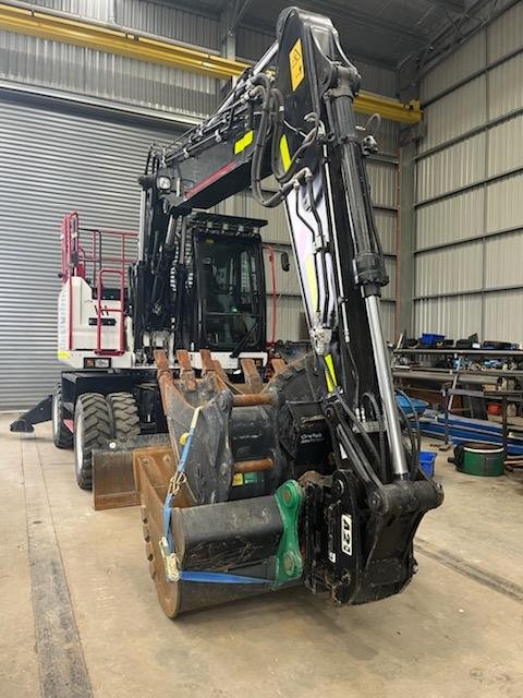 2024 Hidromek Hmk140w White